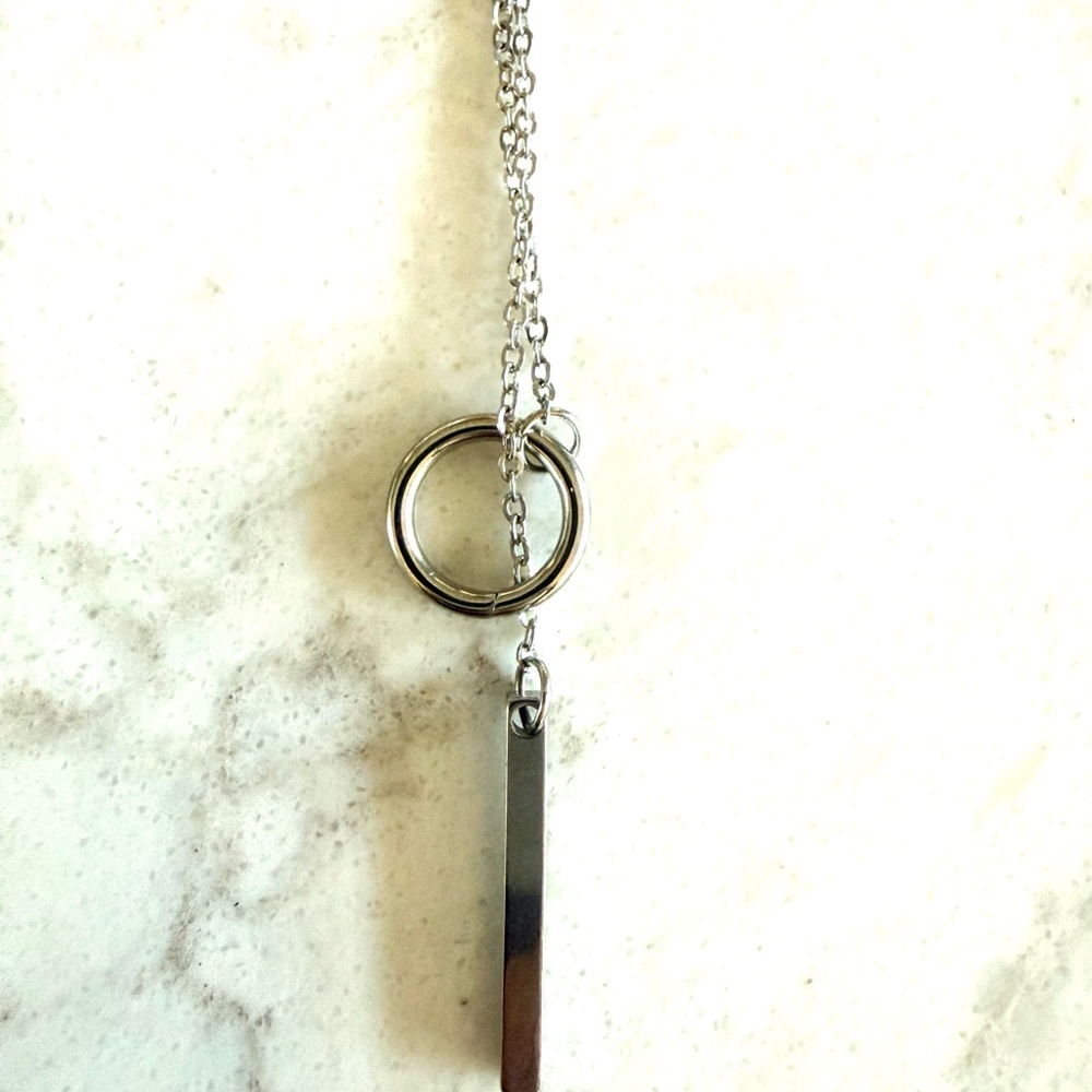 Elegant Silver Necklace - Picture 2 of 5